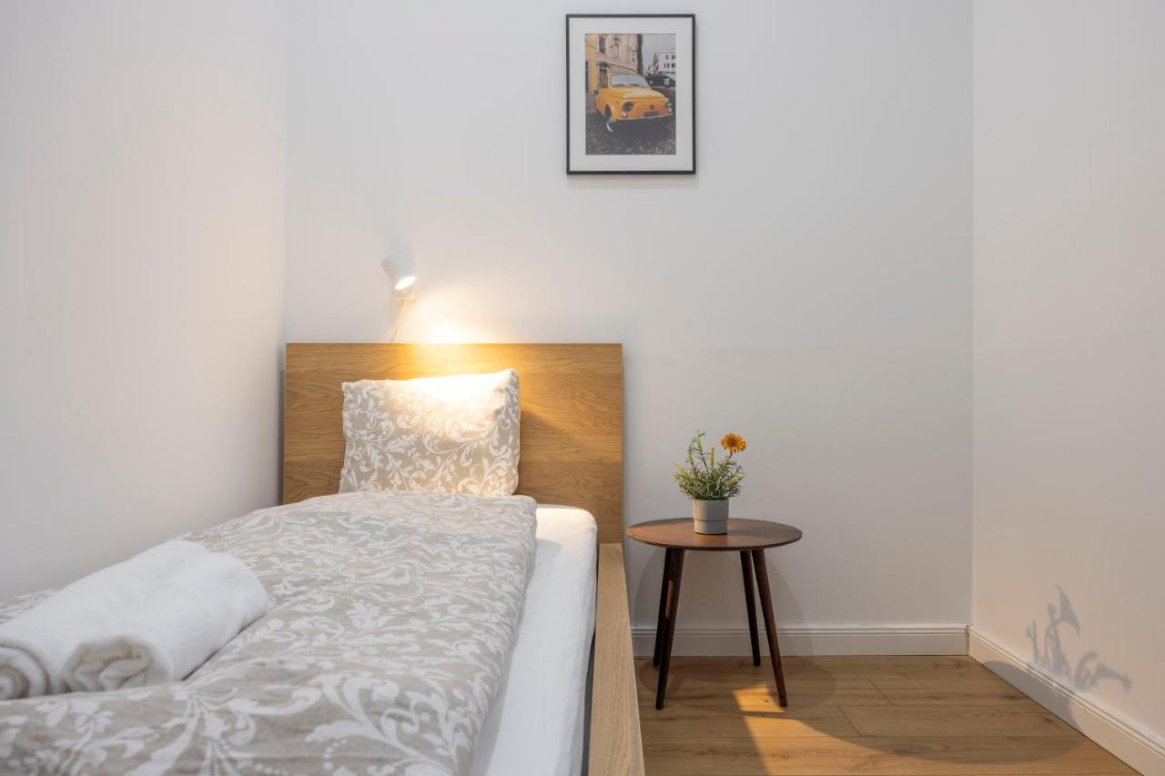 Grand With 5bedrm 2bathroom Apartament *
